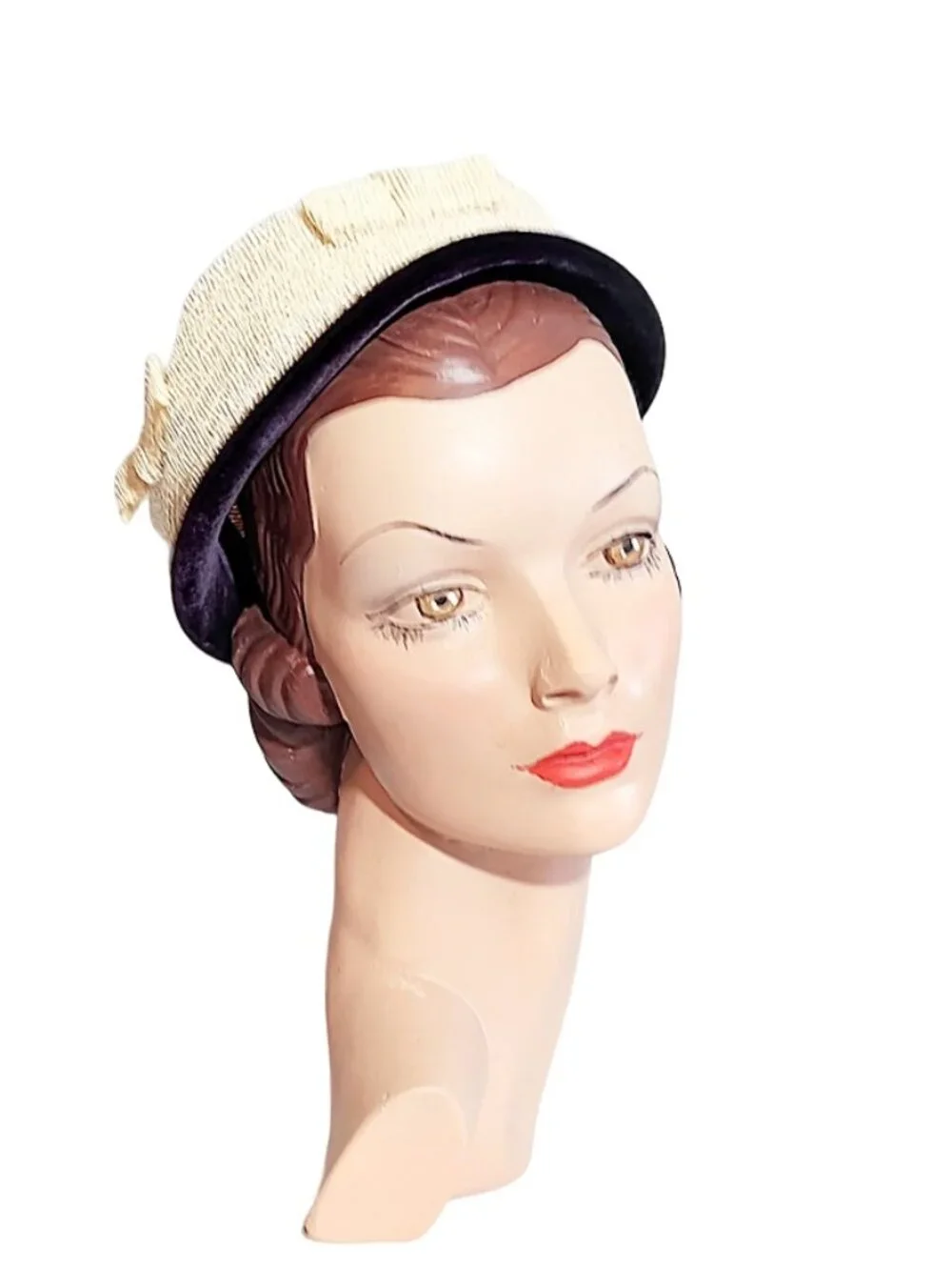 1950s True Vintage Cream Straw Brimmed Hat With Bows And Purple Velvet Trim - Picture 2 of 5